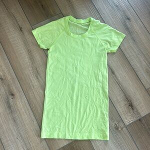 Lululemon swiftly tech size 2
